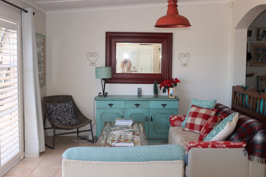 To Let 4 Bedroom Property for Rent in Klein Berlyn Western Cape